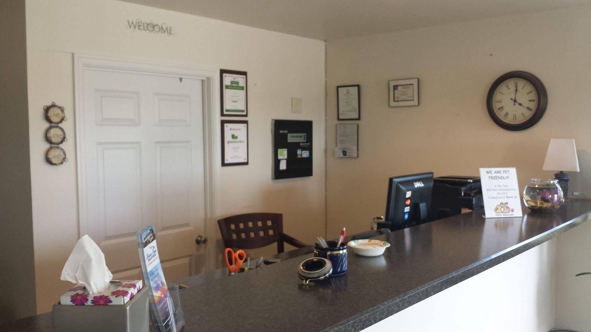 Shore Stay Suites Cape Charles Exteriör bild